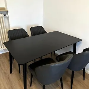 Schoene Nahe Apartment